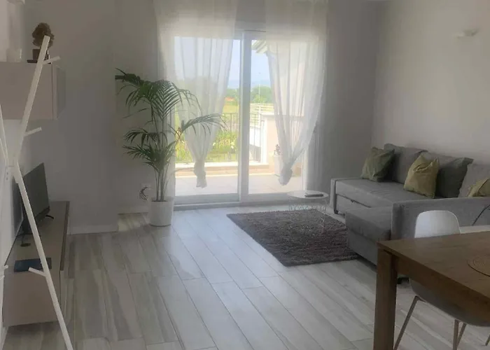 Sirmiogarda House Prázdninový dům *